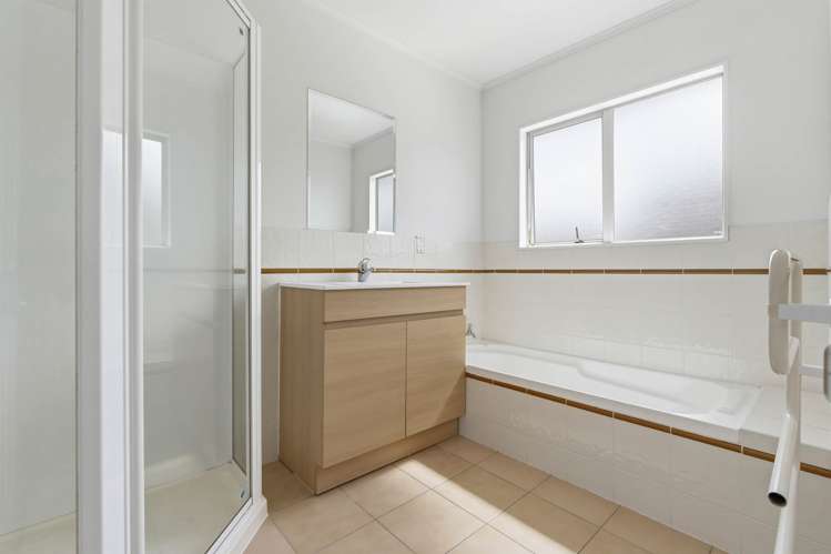 268C Wairau Road Glenfield_11