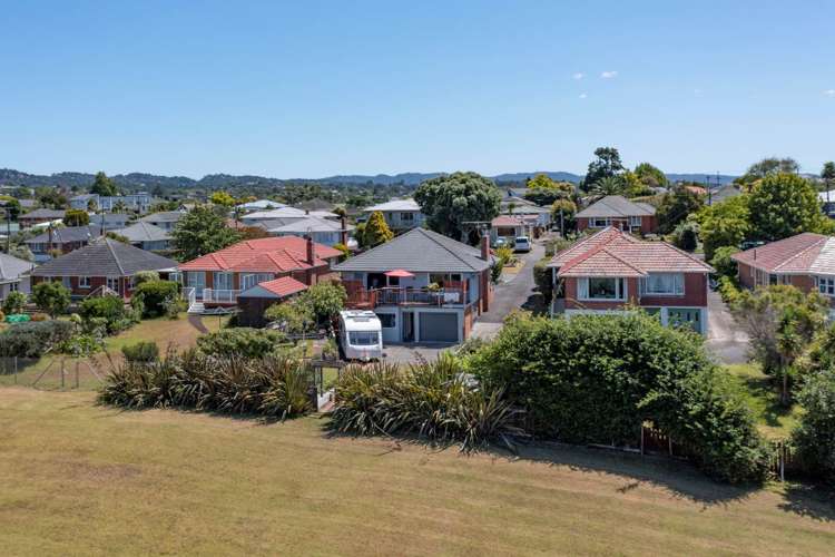 8 Tiki Street New Lynn_33