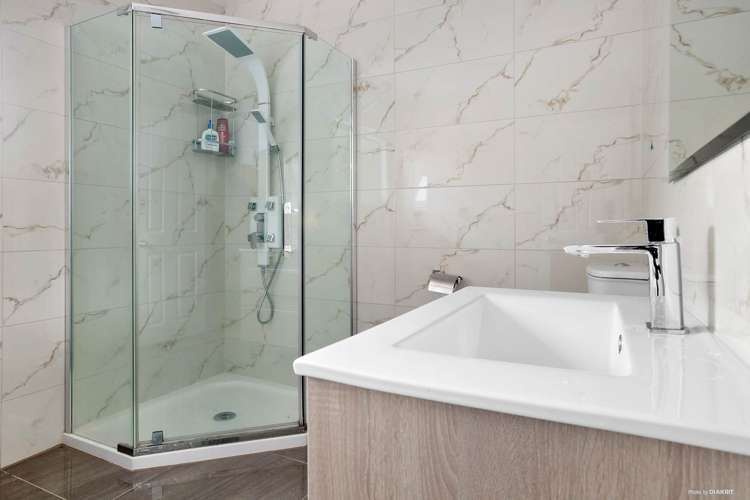 10a Tirimoana Road Te Atatu South_15