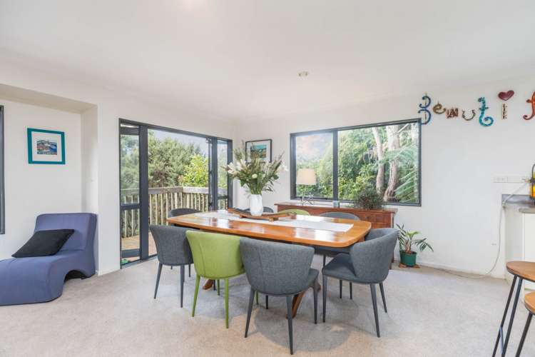 19 Springwater Vale Unsworth Heights_8