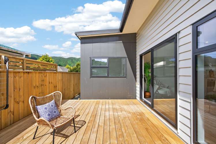 2/61 Westminster Road Wainuiomata_18