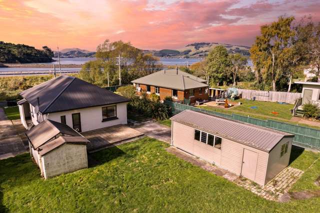 Modern House, Good Garaging. Not yet under offer
