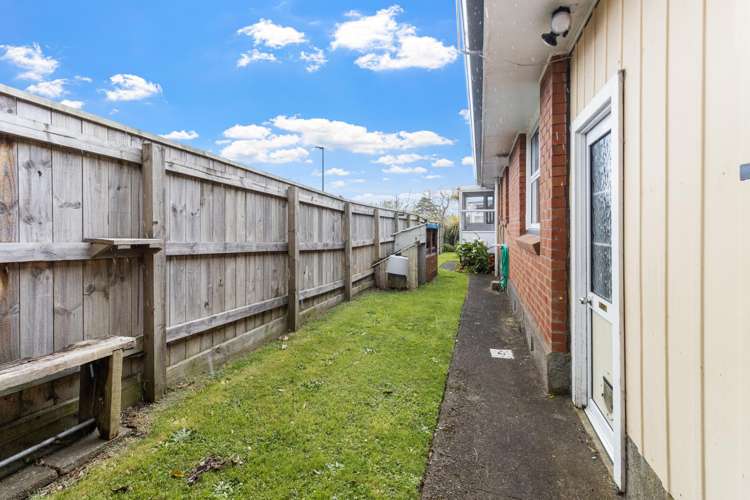 14c Cowling Road Hurdon_22