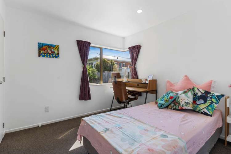 8a Mcleod Road Henderson_10