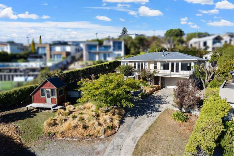 25 Te Awakura Terrace Mount Pleasant_22