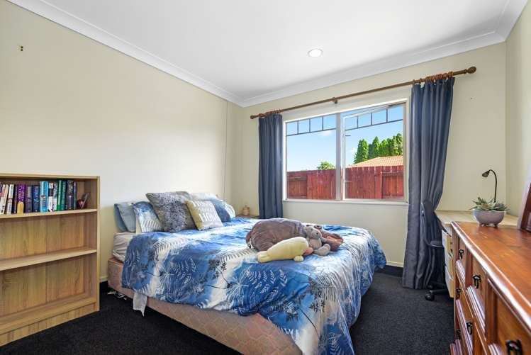 37 Church Road Pukete_11