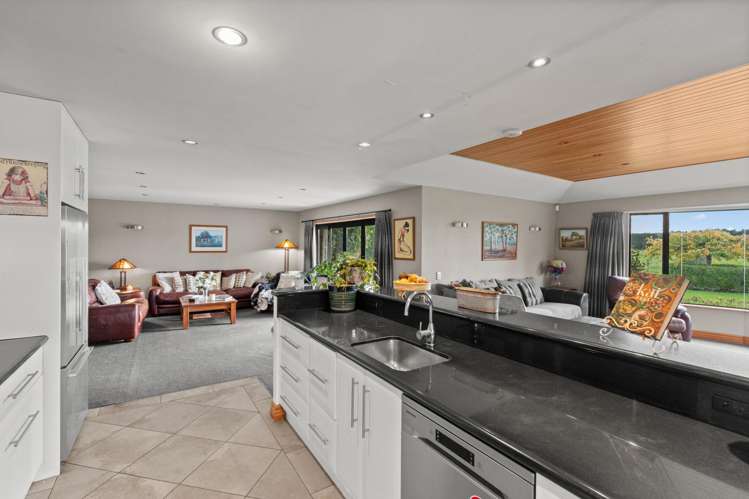 154 Myross Road_4