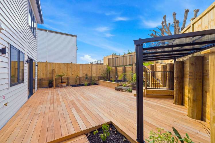 2 Antler Lane Greenhithe_46