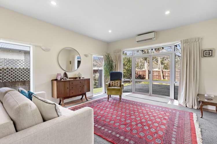 11 Koromiko Street Saint Martins_11