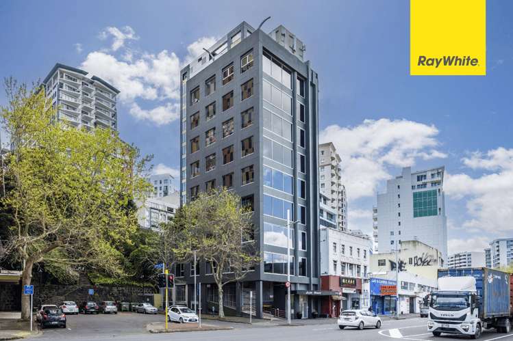 3A/121-123 Beach Road_0