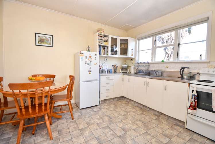 16 Richmond Road Carterton_1