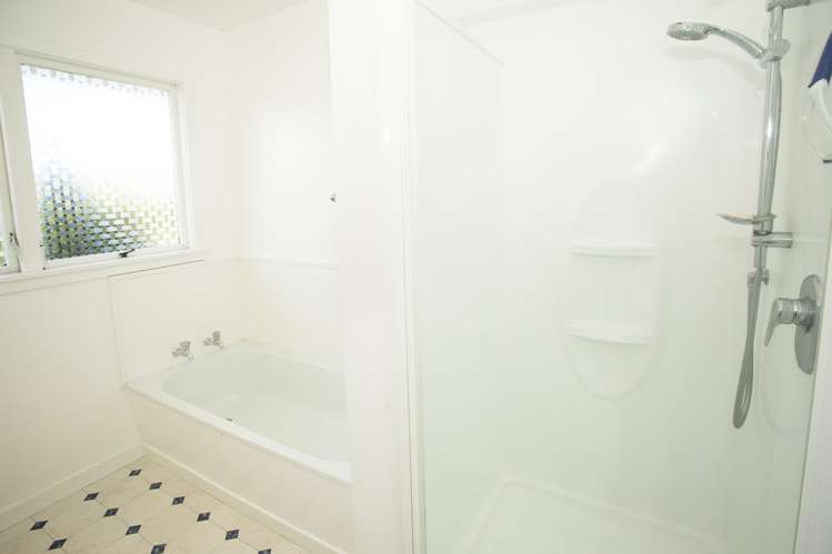 5 Osborn Grove Allenton_17