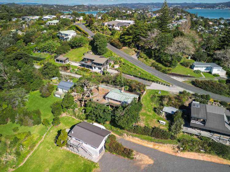 4 Queens View Road Russell_13