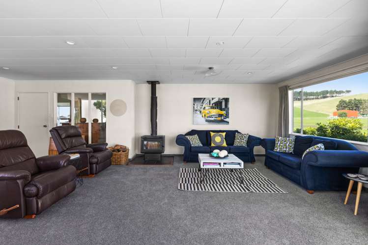 2/75 Harper Road Waimarama_6