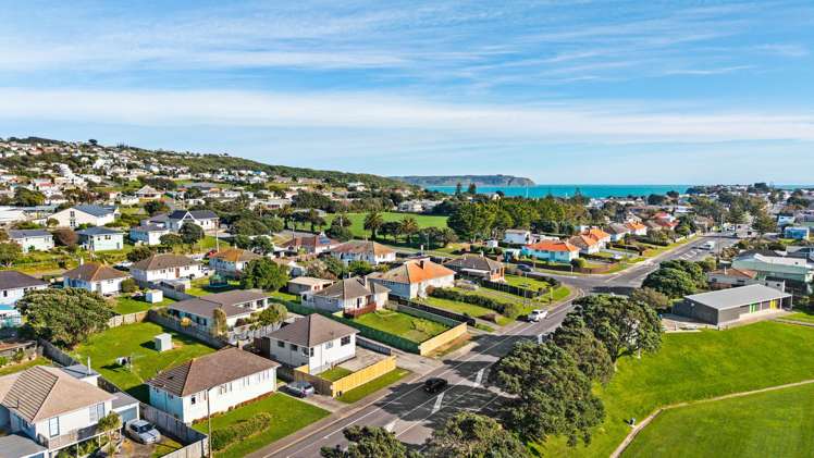 110 Main Road Titahi Bay_29