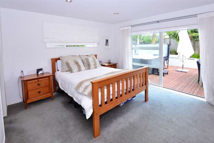 109 Alec Craig Way Gulf Harbour_14