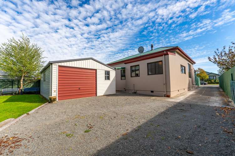 38 Raymond Street West End_12