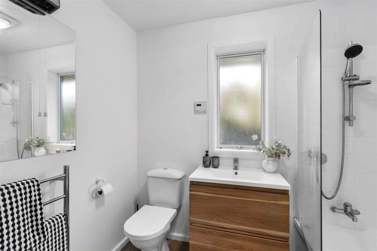 16 Gregan Crescent Burnside_11