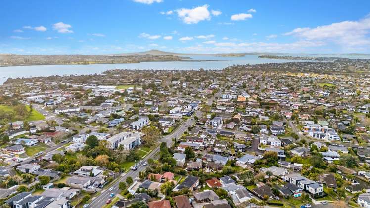 29A Glenmore Road Sunnyhills_28