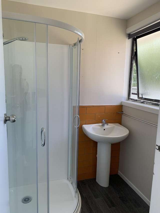 1212 Cunningham Crescent Mayfair_3