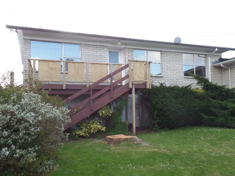 1/3 Fifeshire Street Belmont_1