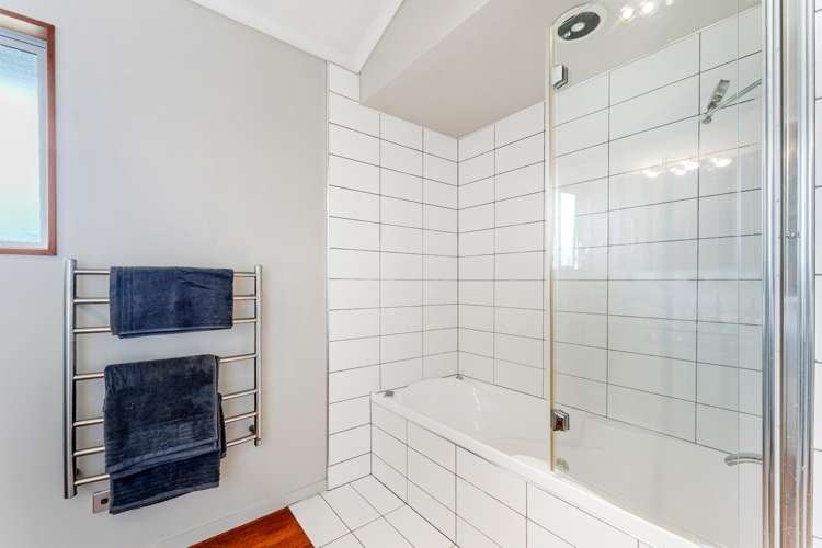 33 Totara Road Stanmore Bay_21