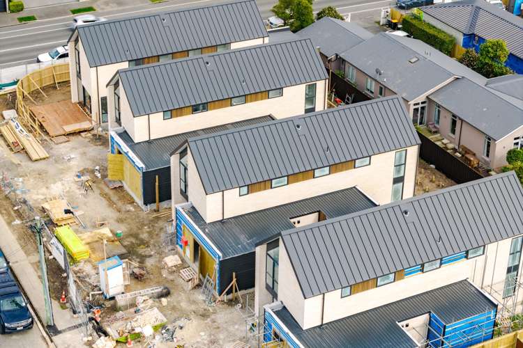 1-4, 152 Idris Road Strowan_9