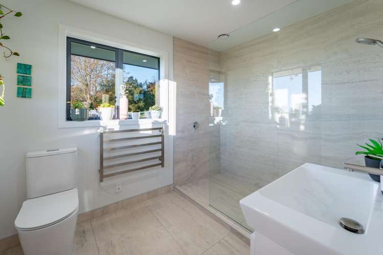 210 Spur Road Hadlow_9