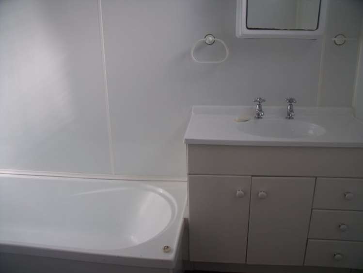 25 Crown Street North East Valley_5