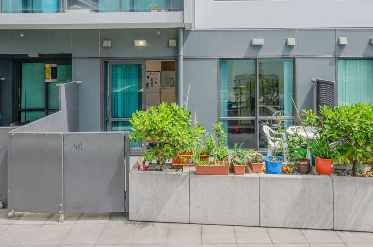 140/6 Dockside Lane Auckland Central_8