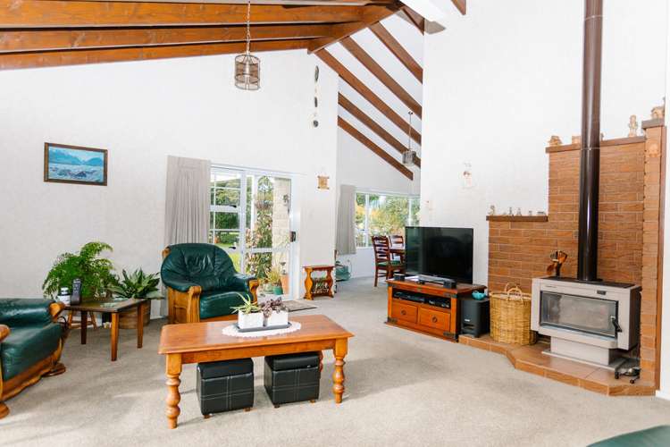 241 Adelaide Road Dannevirke_6