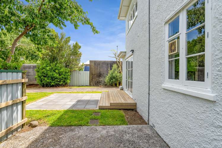 175 and175A High Street Eltham_24