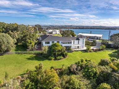 1/4 Roberts Road_3