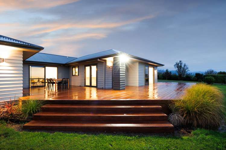 67 Albert Road Tokomaru_48