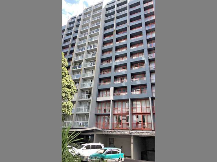 8a/3 Whitaker Place Grafton_0