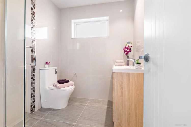 47 Golden Morning Drive Albany Heights_25