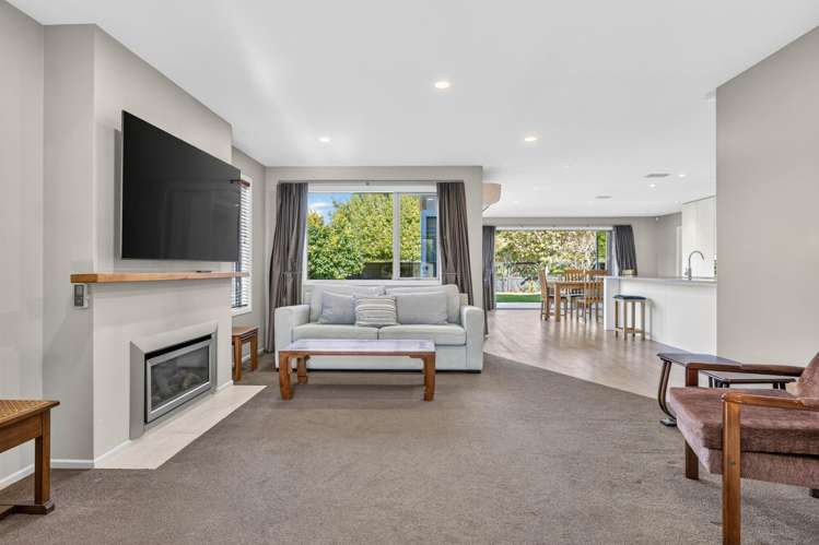 72 Jellicoe Drive Hamilton East_7