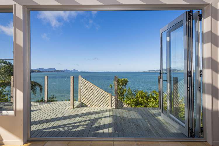 100 Beach Road Onerahi_26