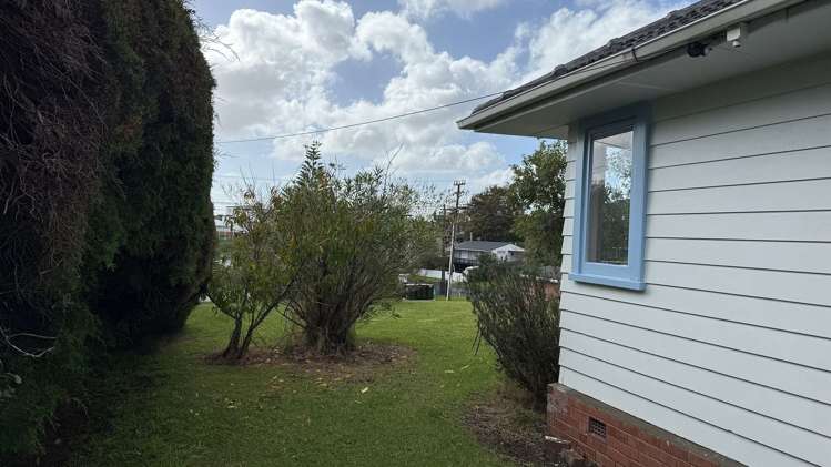 30 Amberley Avenue Te Atatu South_1