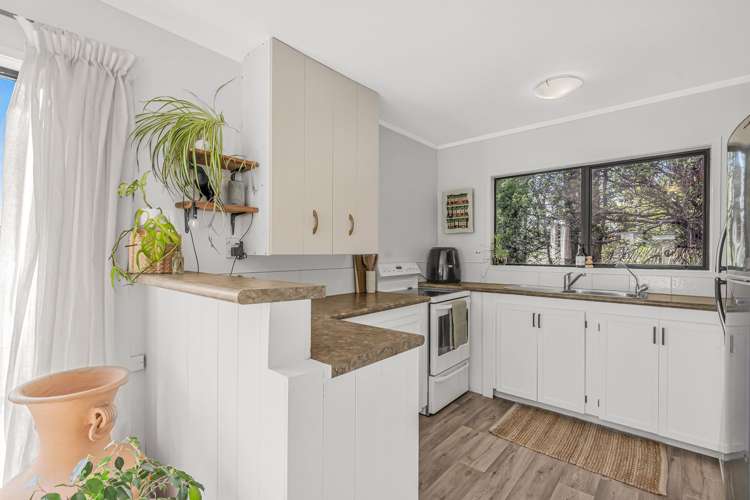 6 Rautawhiri Road Helensville_14