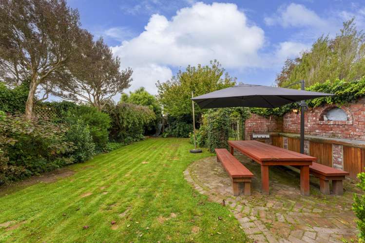 218 Barrington Street Somerfield_19