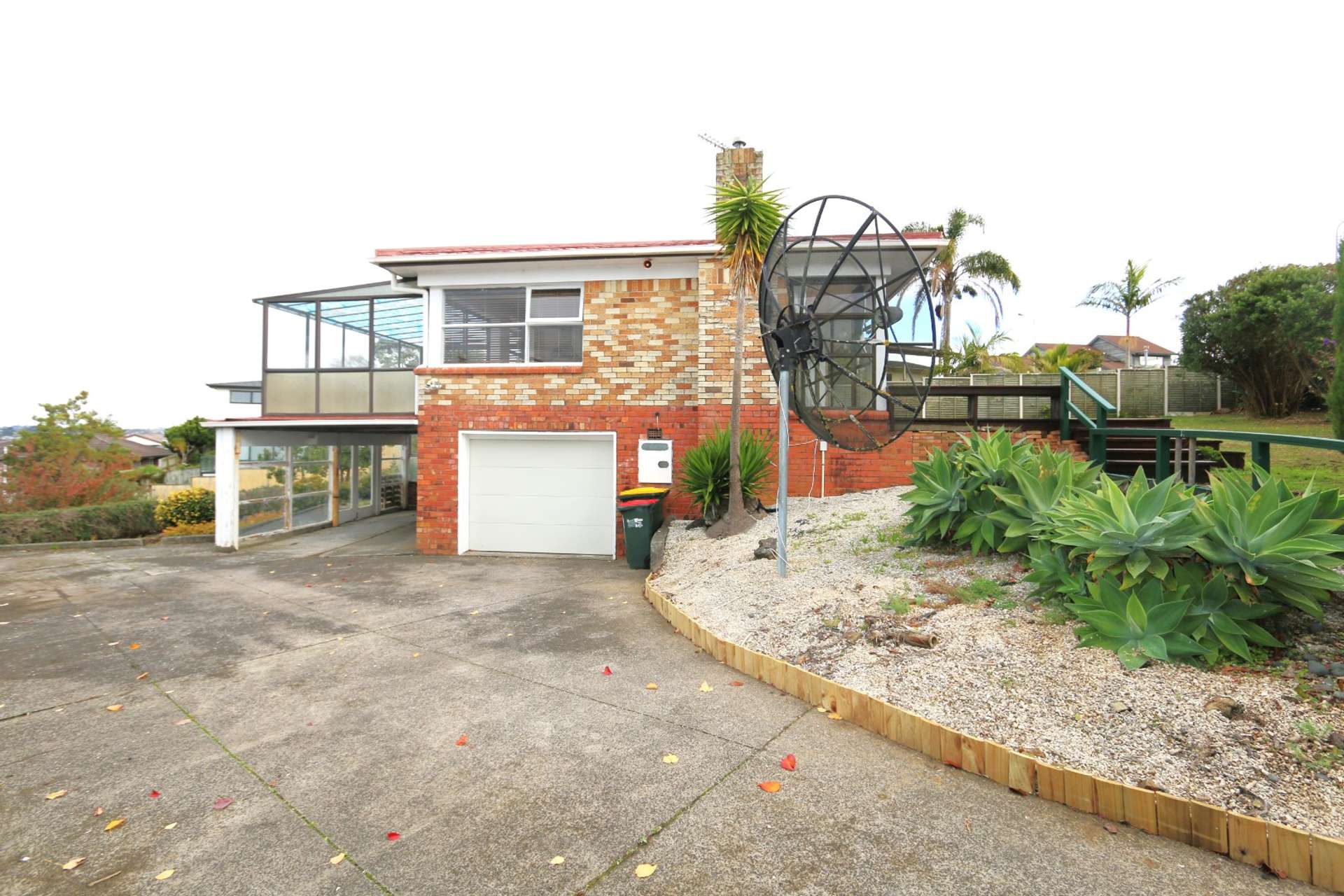 66 Bradbury Road Botany Downs_0