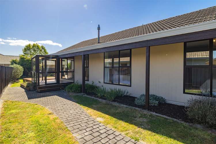20 Sawtell Place Northcote_15