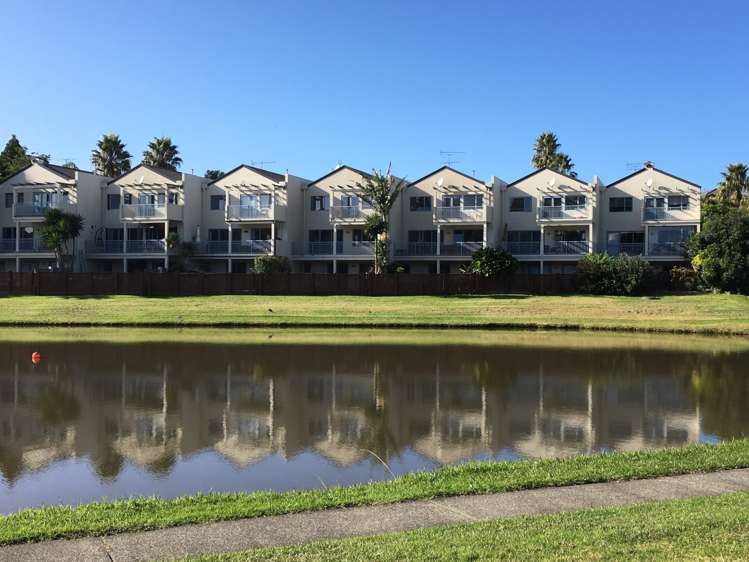 25 Greenway Rise Gulf Harbour_0