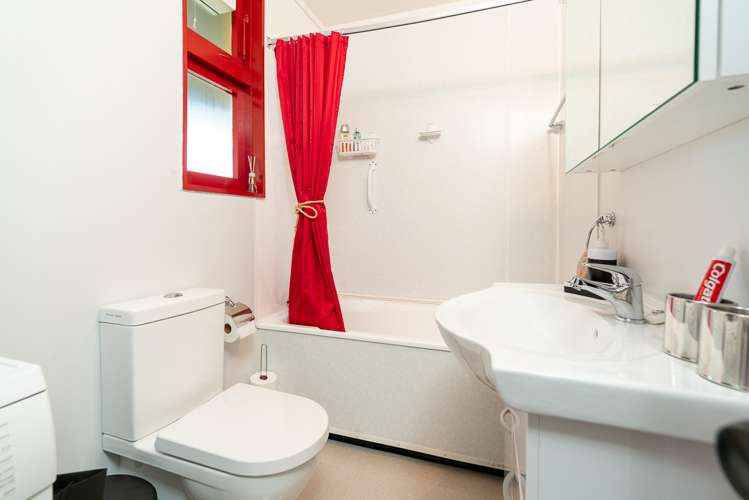 33/46 Hiropi Street Newtown_10