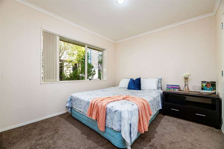 47 Hewlett Road Massey_15