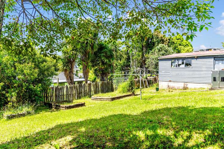 30 Waimumu Road Massey_19