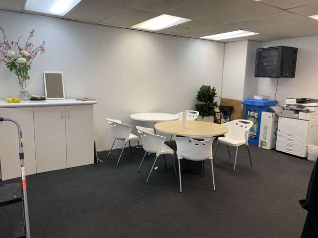 Level 2/8 Gloucester Park Road Onehunga_4