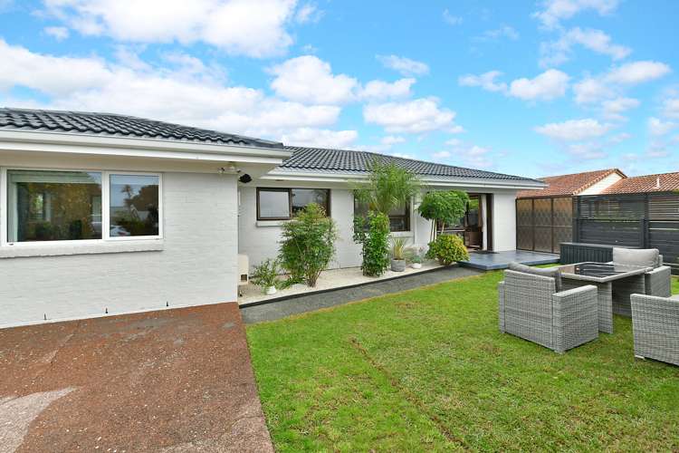 3/226 Centreway Road Orewa_14