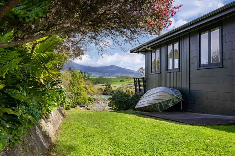 26 Smith Street Raglan_44
